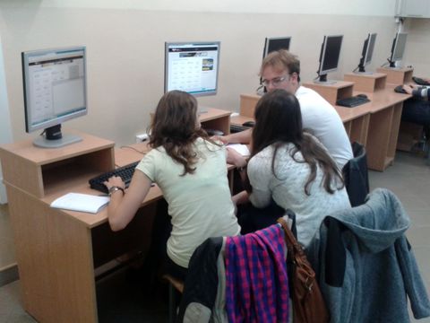 Students in the lab of HCI